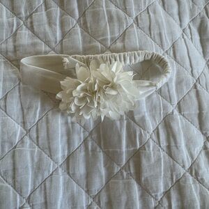 Old Navy Ivory Floral Hairband